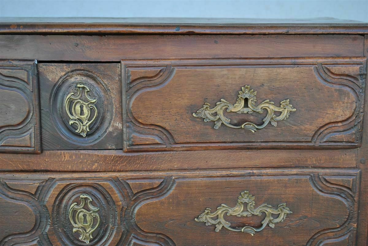 Curved Beech Chest Of Drawers, 18th Century photo 2377.0