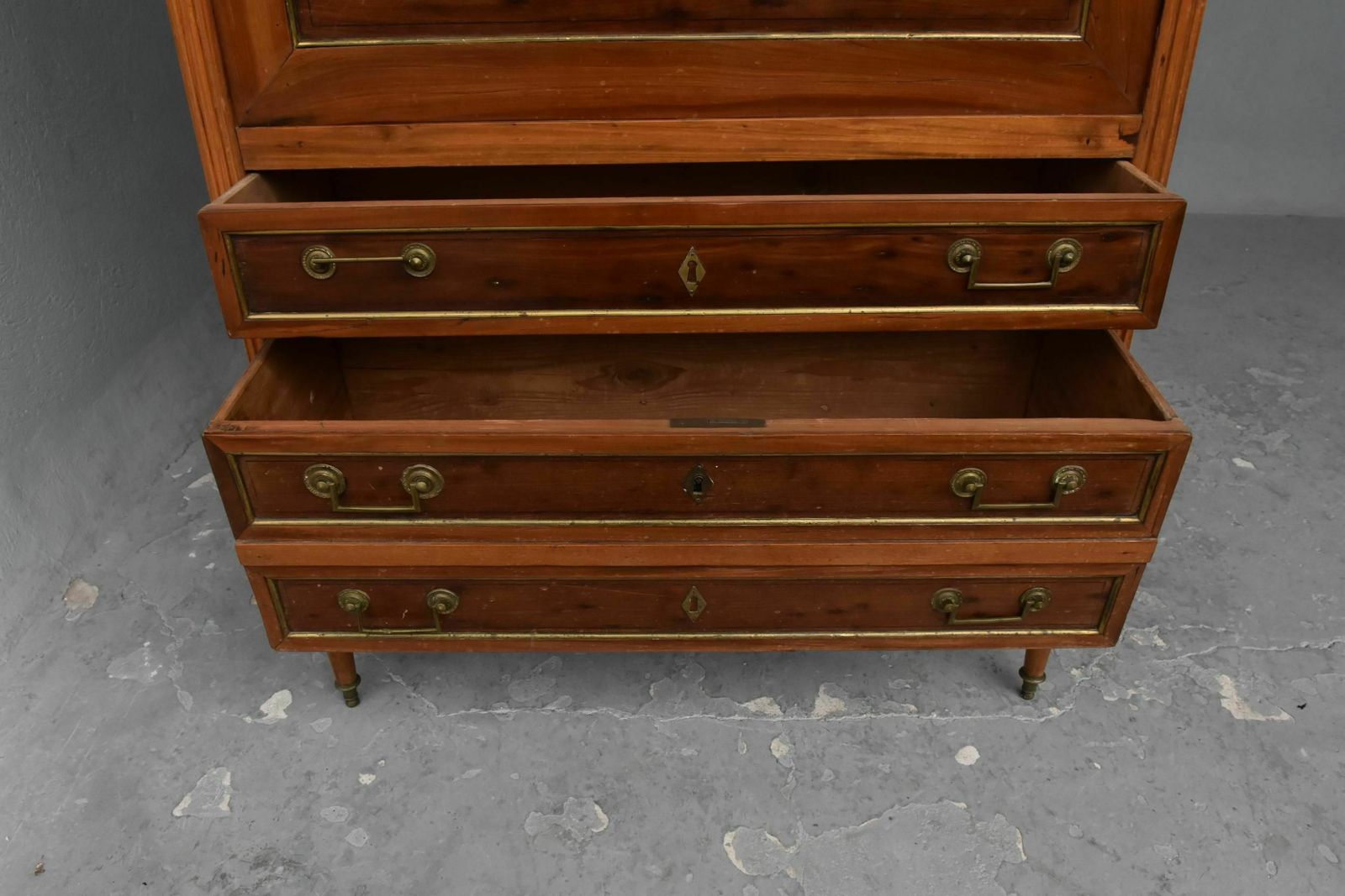 Secretary Desk With 18th Century Mahogany Doors And Cloverleaf Locks photo Furniture