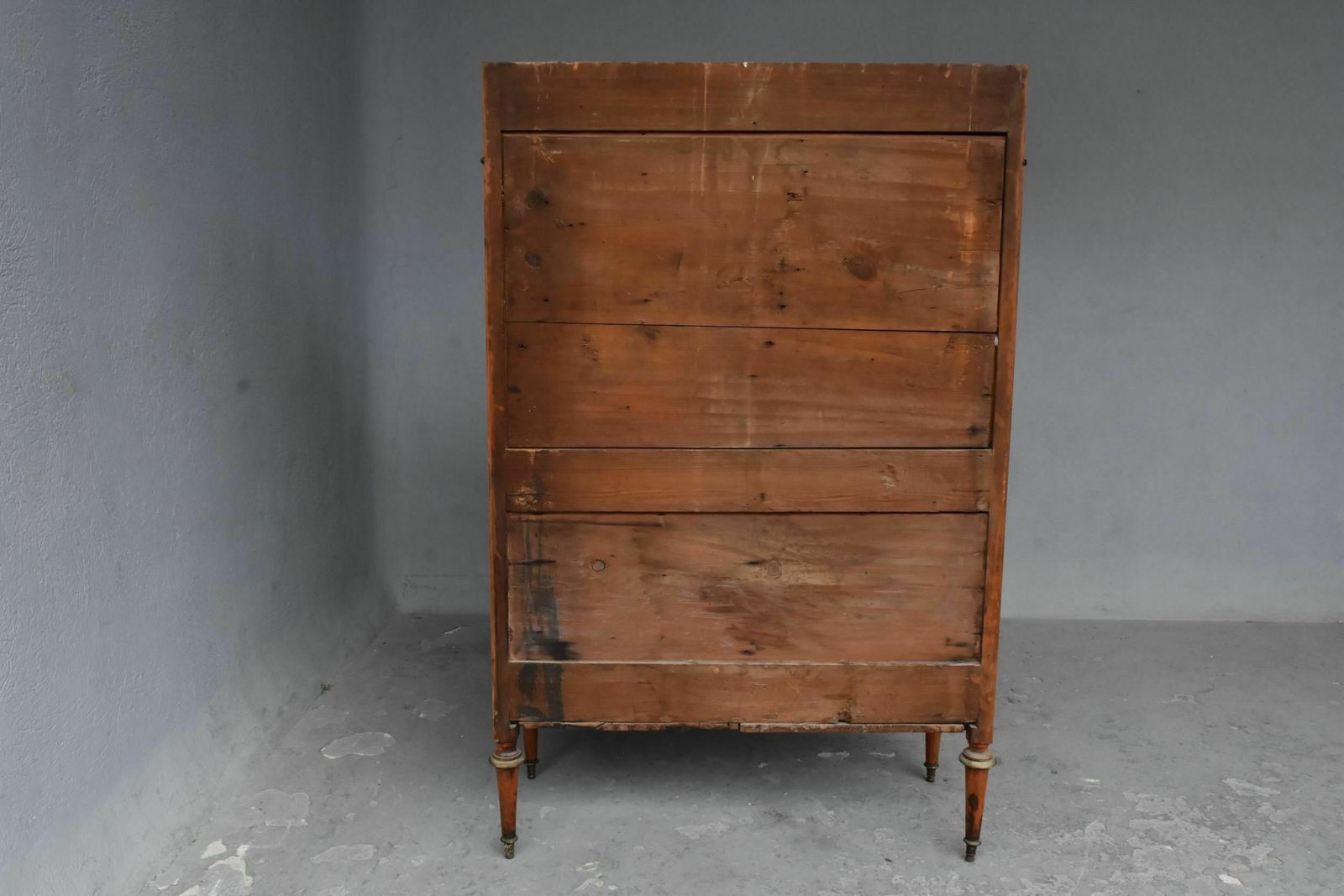 2160.0 Secretary Desk With 18th Century Mahogany Doors And Cloverleaf Locks photo
