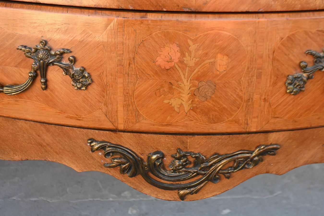 Louis XV Rosewood Chest Of Drawers photo vinterior