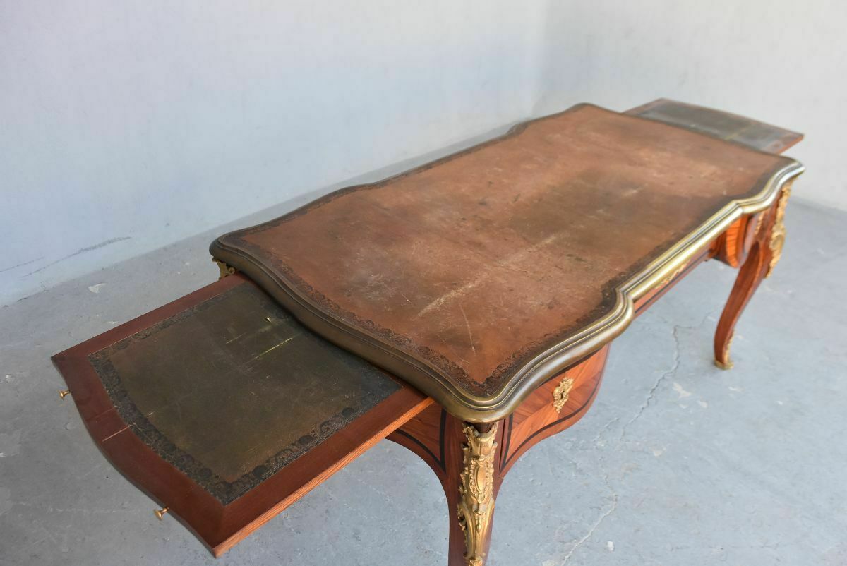 photo furniture Napoleon III Desk With Rich Gilded Bronze Register