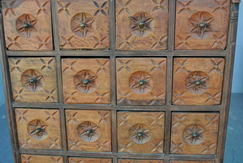 Indian Sideboard With Drawers, Oriental photo vinterior