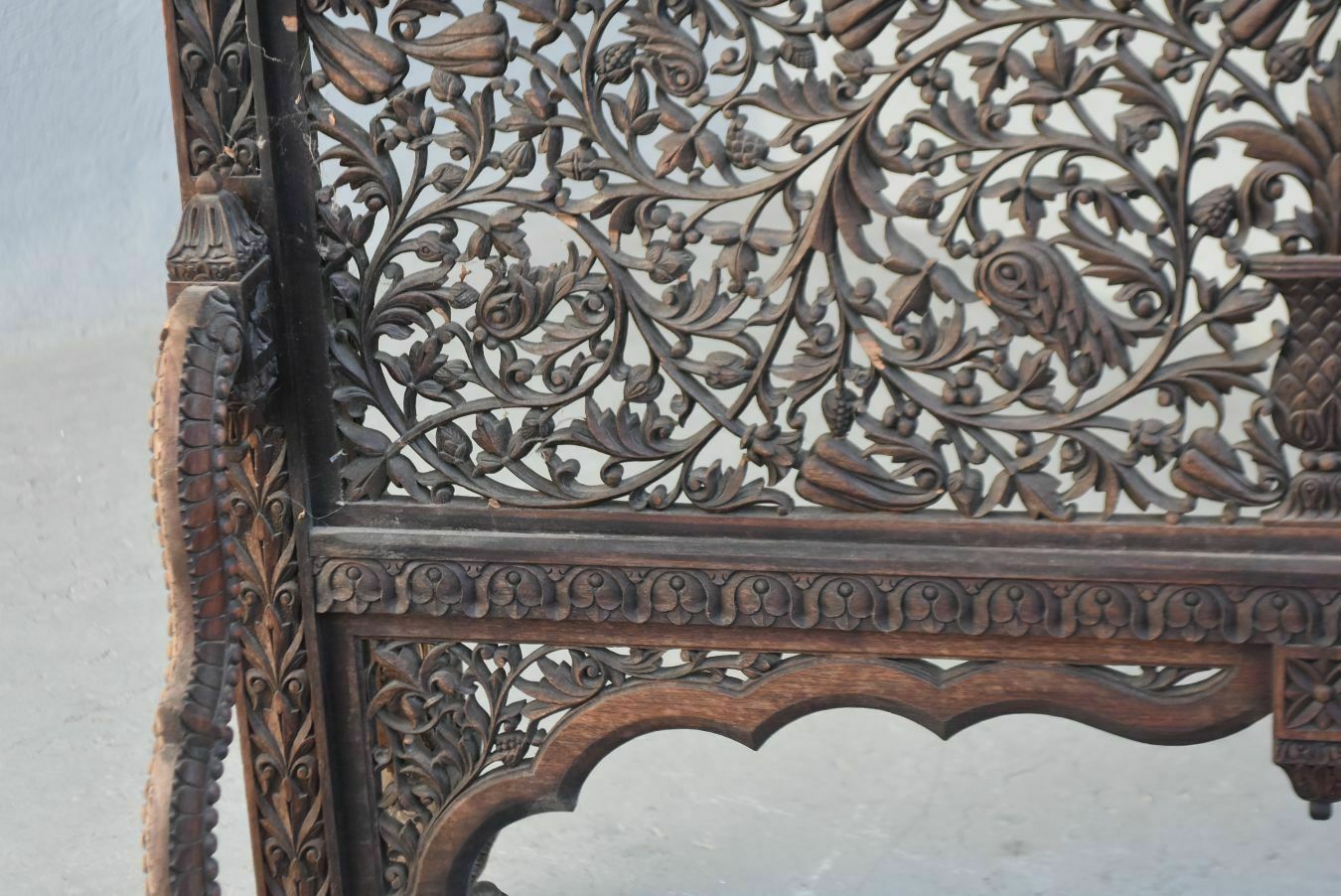 Indian Screen Richly Carved And Openwork, Late 19th Century photo buy