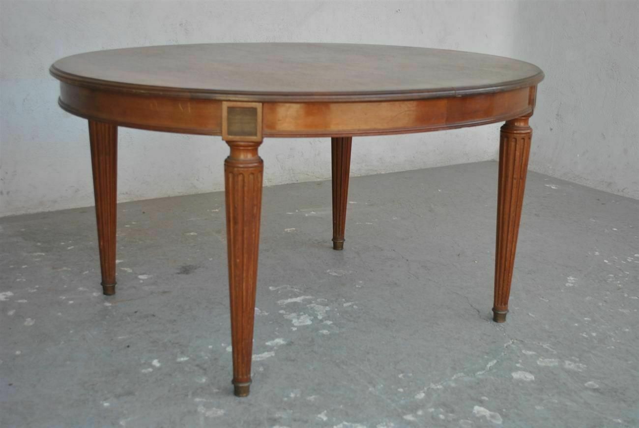 Oval Mahogany Table With Scrapers On The Sides, Late 19th Century photo furniture