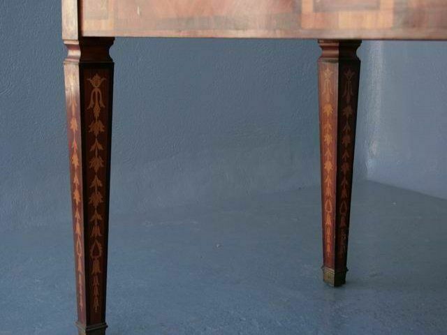 photo vintage Italian Style Inlaid Office Table