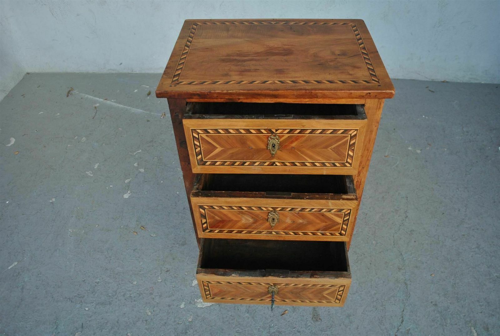 Italian Fruit Wood Chest Of Drawers photo buy