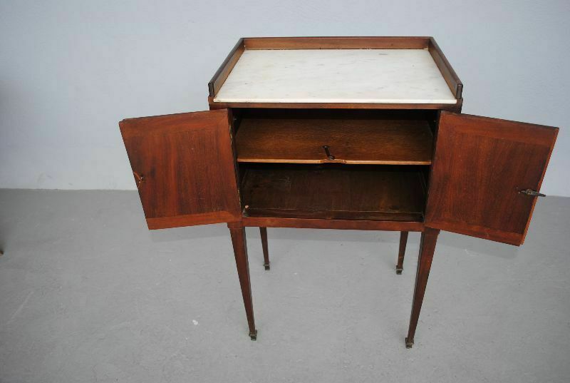 Late 18th Century Mahogany Bedside Table photo vintage
