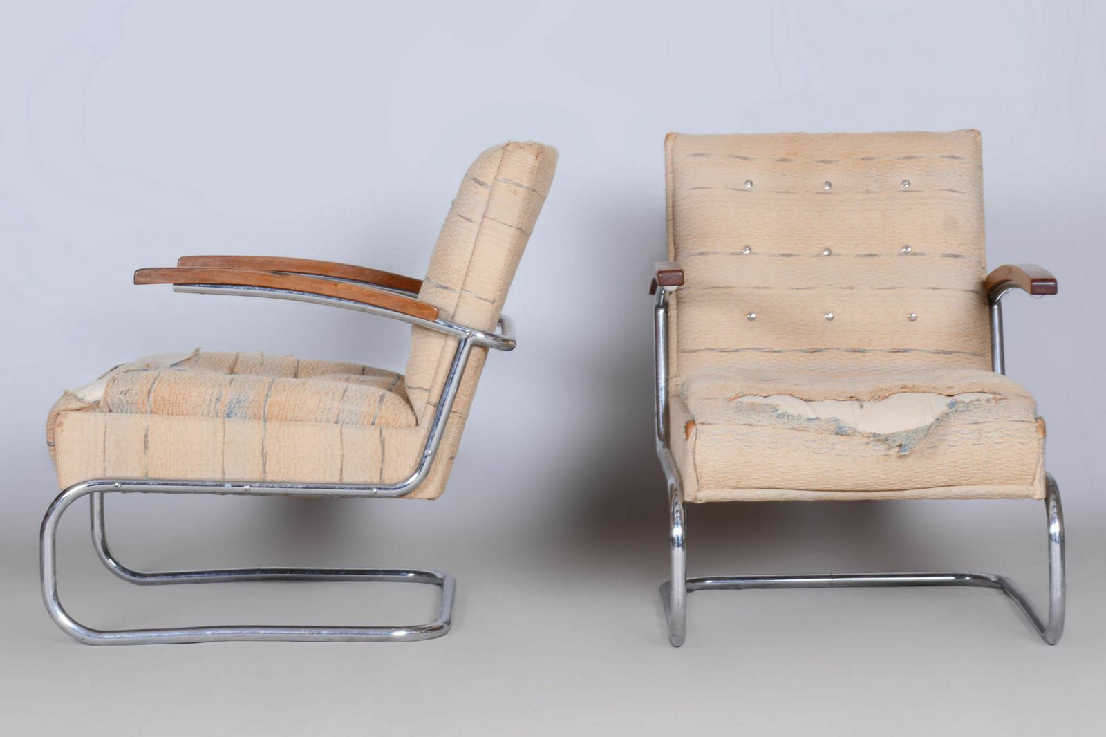 photo furniture Original Bauhaus Pair Of Armchairs And Stool, Chrome, Beech, Czechia, 1920s