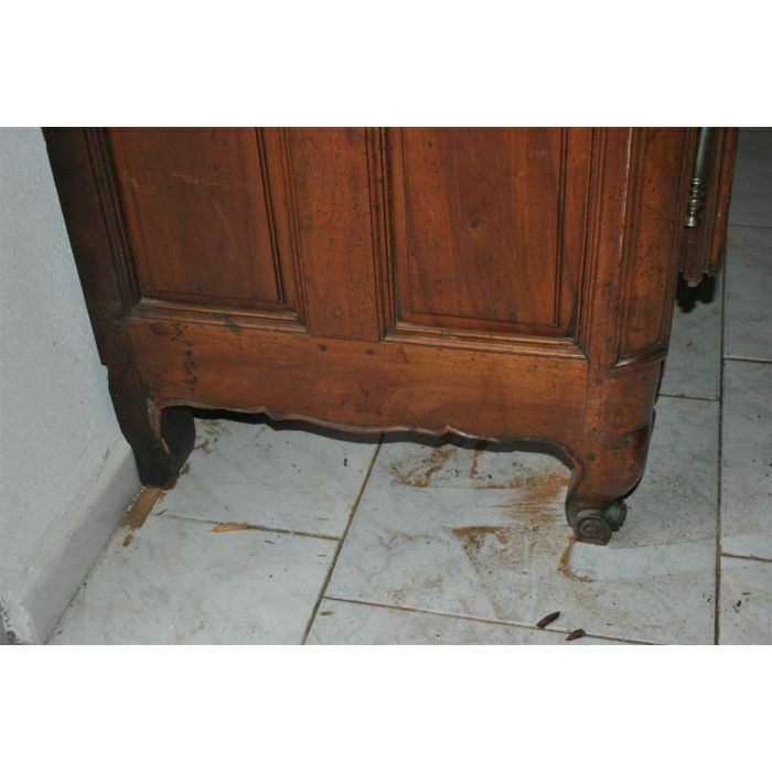 18th Century Castle Wardrobe Walnut photo 4693.0