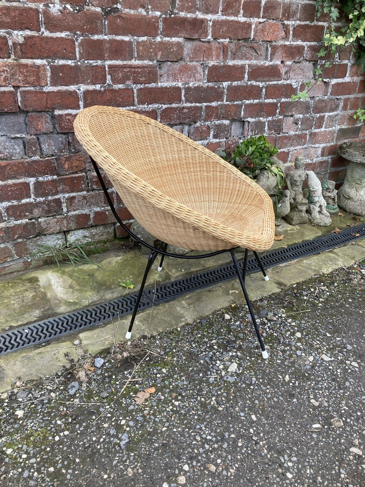 photo vinterior 60s Italian Rattan Woven Tub Cocktail Chair