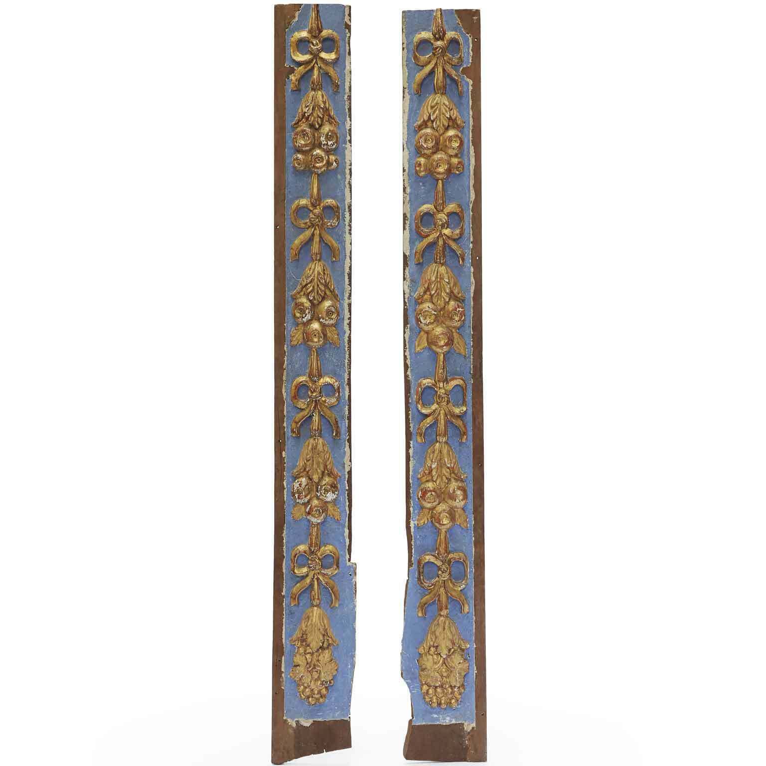 Pair Of Friezes 1700 In Carved Wood Lacquered In Blue And Fine Gold