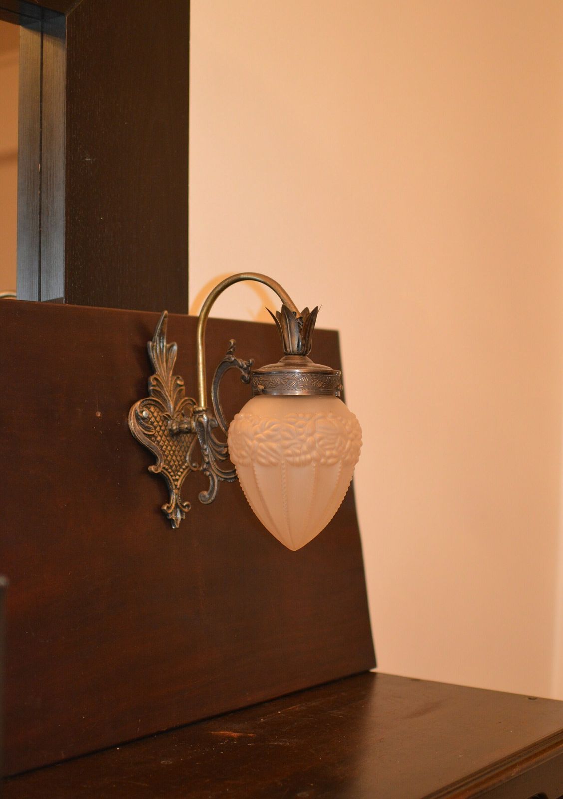 Vintage Wall Lamp Mid Century.Art Nouveau Wall Lamp. Art Deco Wall Lamp