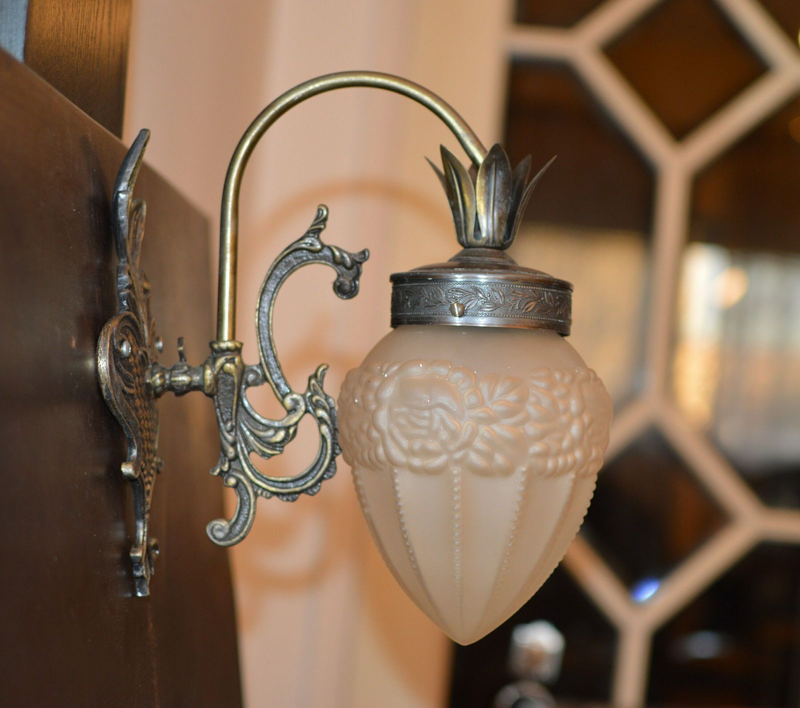 photo furniture Vintage Wall Lamp Mid Century.Art Nouveau Wall Lamp. Art Deco Wall Lamp