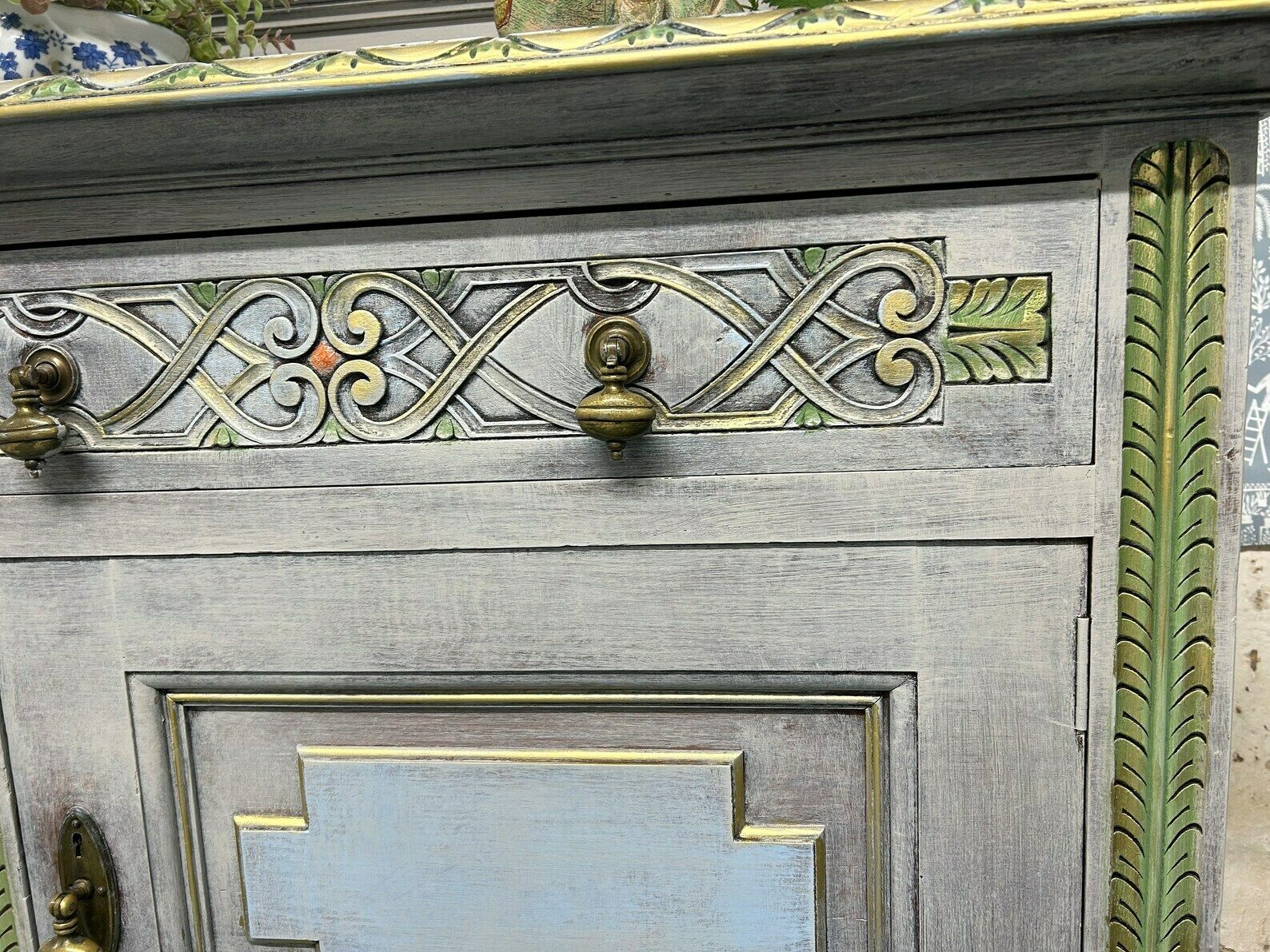 Antique Indian Sideboard, 1920s photo vinterior