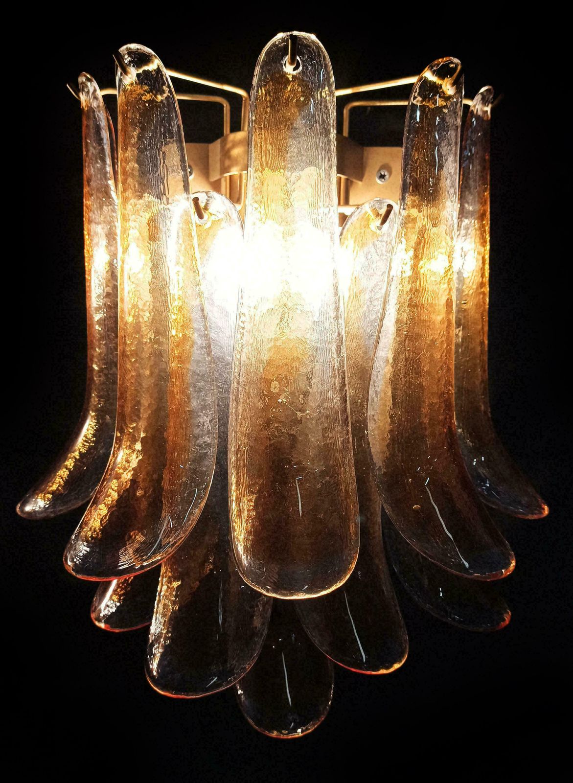 782.0 Elegant 1970’s Pair Of Vintage Italian Murano Wall Lights  Amber Glass Petals photo
