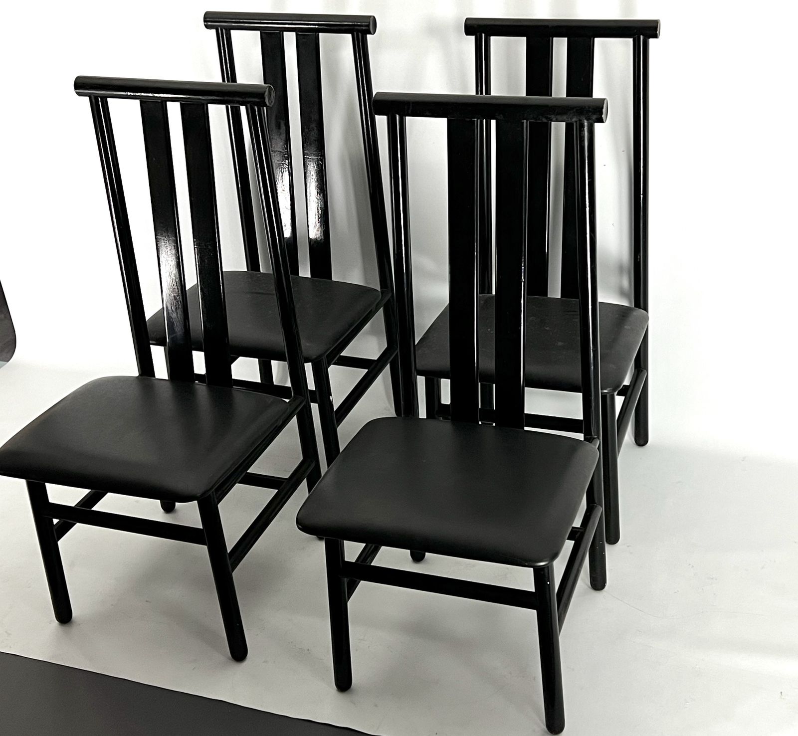 Mid Century Set Of Four Zea Dining Chairs By Annig Sarian For T70. Italy 1980s photo 2470.0