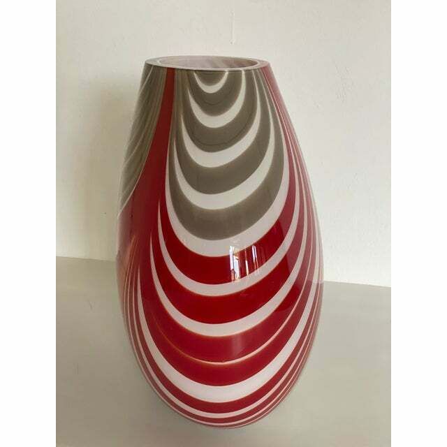 Contemporary Abstarct Vase In Milky White Murano Style Glass With Red And Beige Reeds