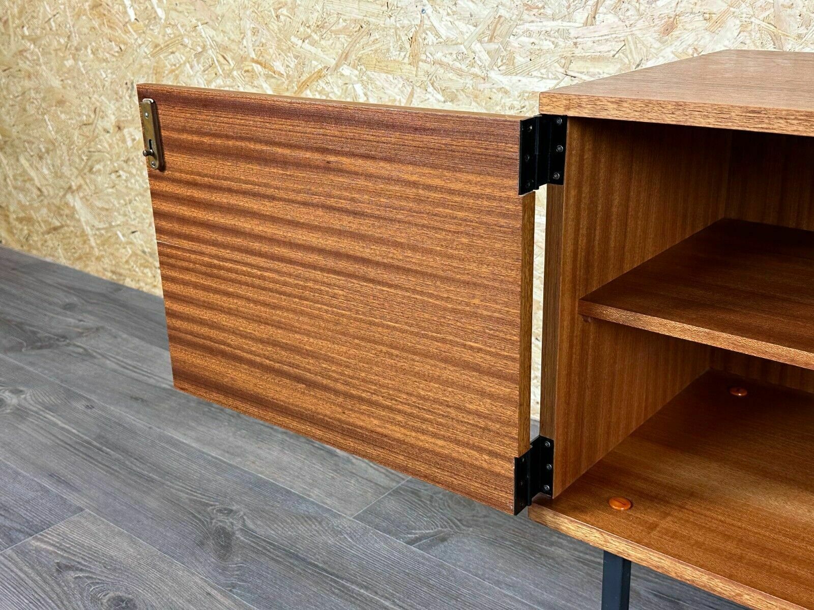 photo vinterior 60s 70s Teak Sideboard Chest Of Drawers Cupboard Rego Mobile Danish Modern Design