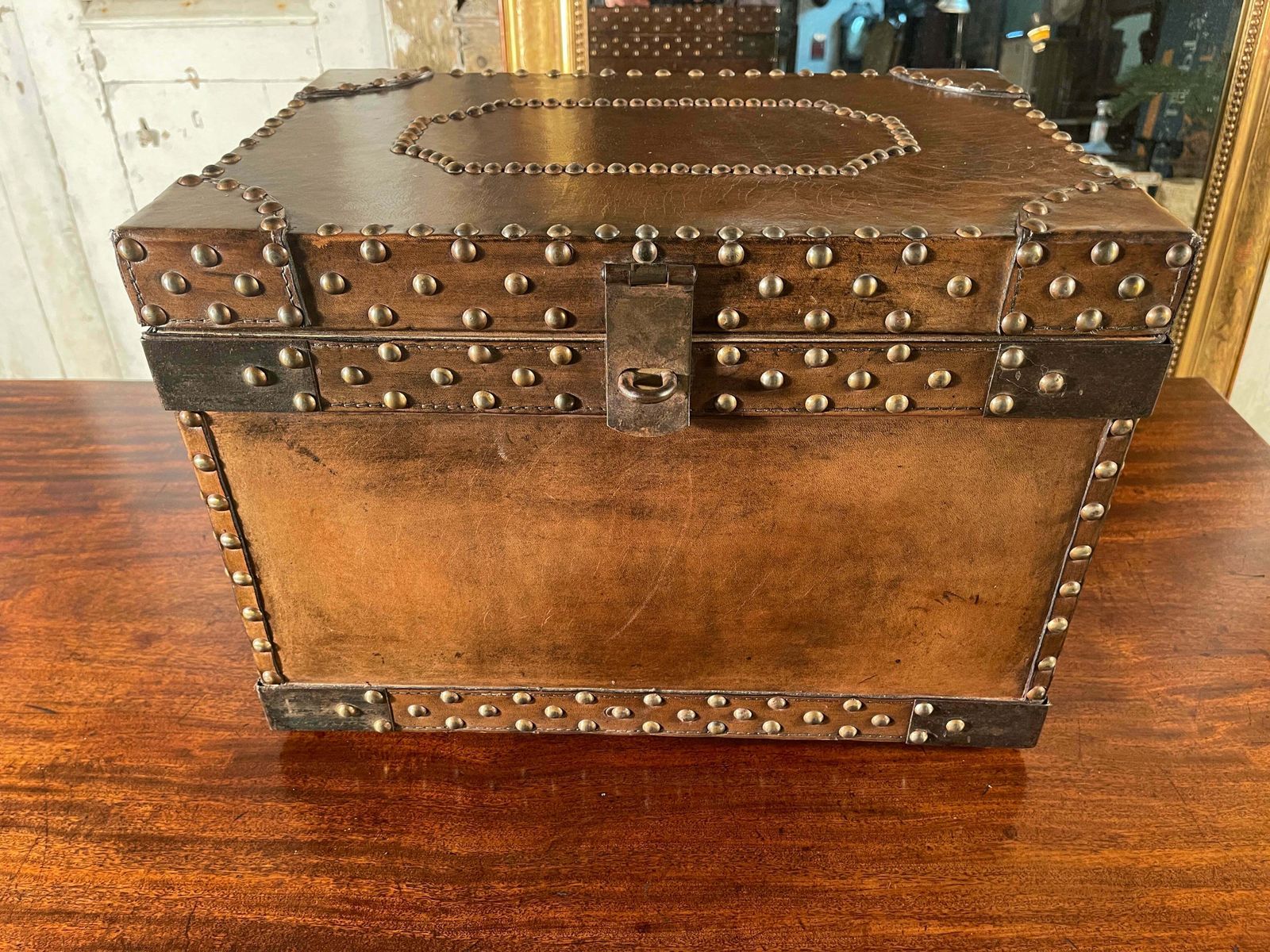 Antique Studded Leather Bound Antique Strong Box Chest Trunk Coffee Table photo 385.0