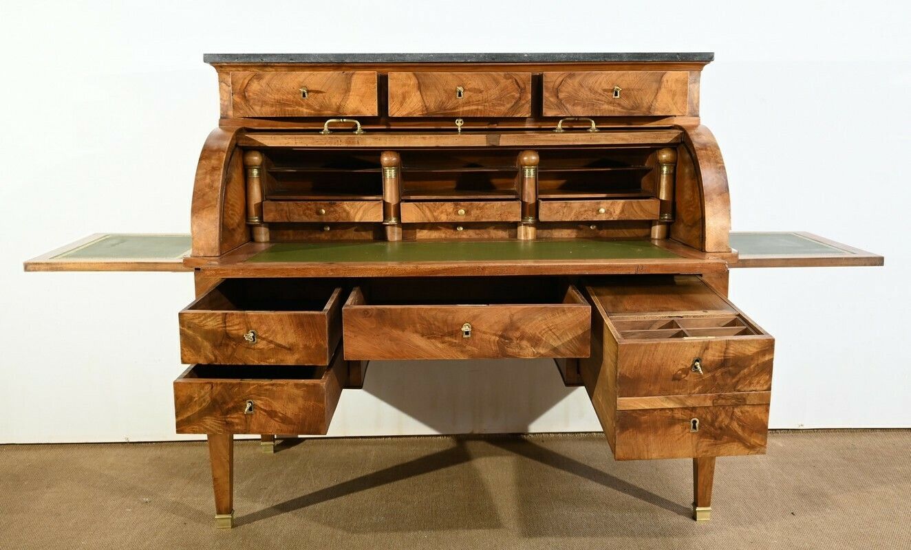 Important Property Cylinder Desk In Walnut, Directoire Period – Early 19th Century photo vinterior