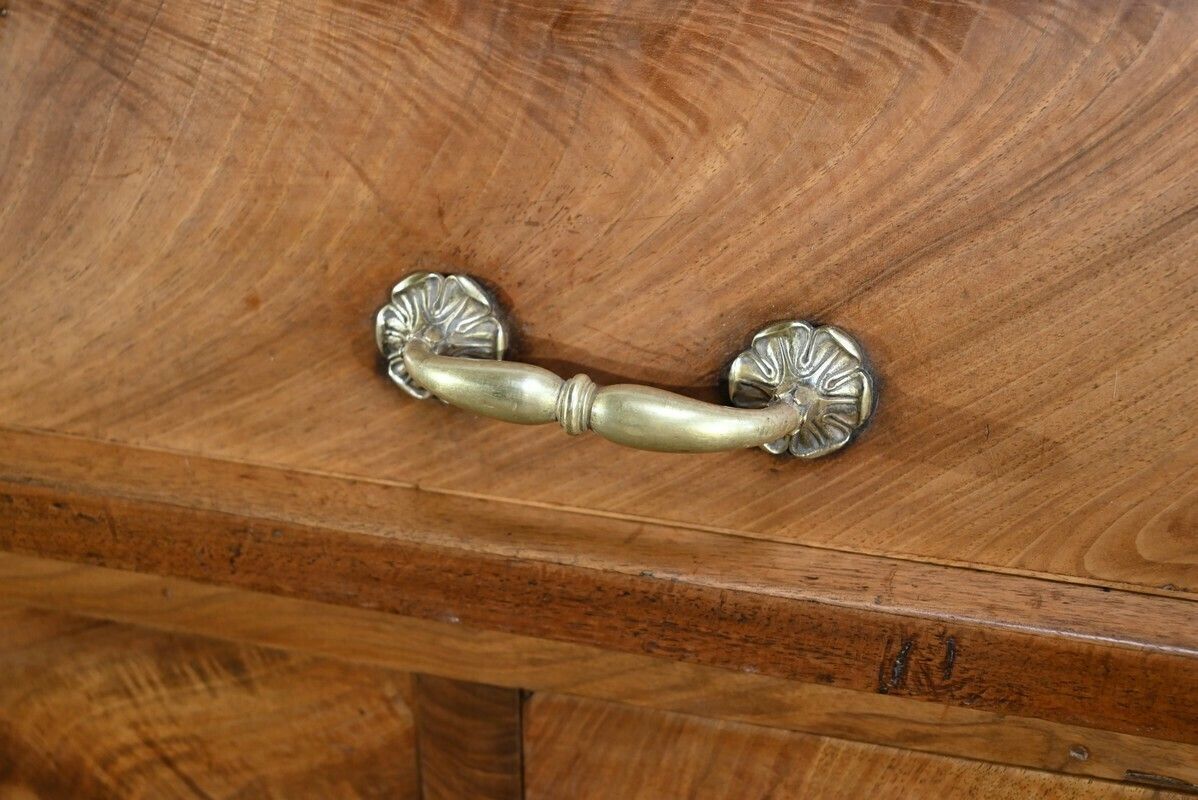photo buy Important Property Cylinder Desk In Walnut, Directoire Period – Early 19th Century