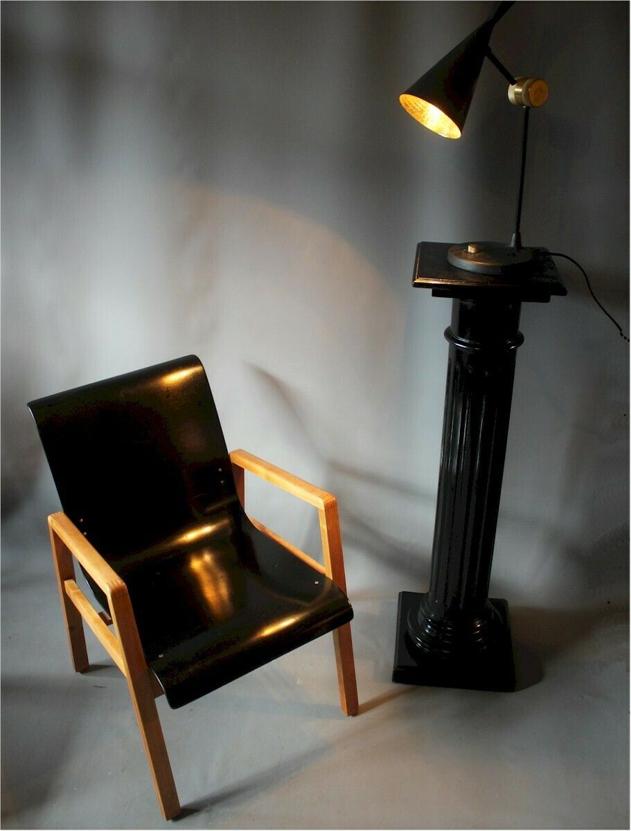 photo furniture Alvar Aalto Hallway Chair Model No.403 By Finmar