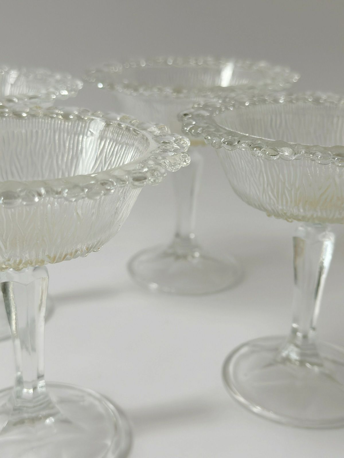 4 Vintage Champagne Coupes. Bubble Rim Sparkling Wine Glasses. Gatsby Style Glasses. Made In Italy photo vinterior