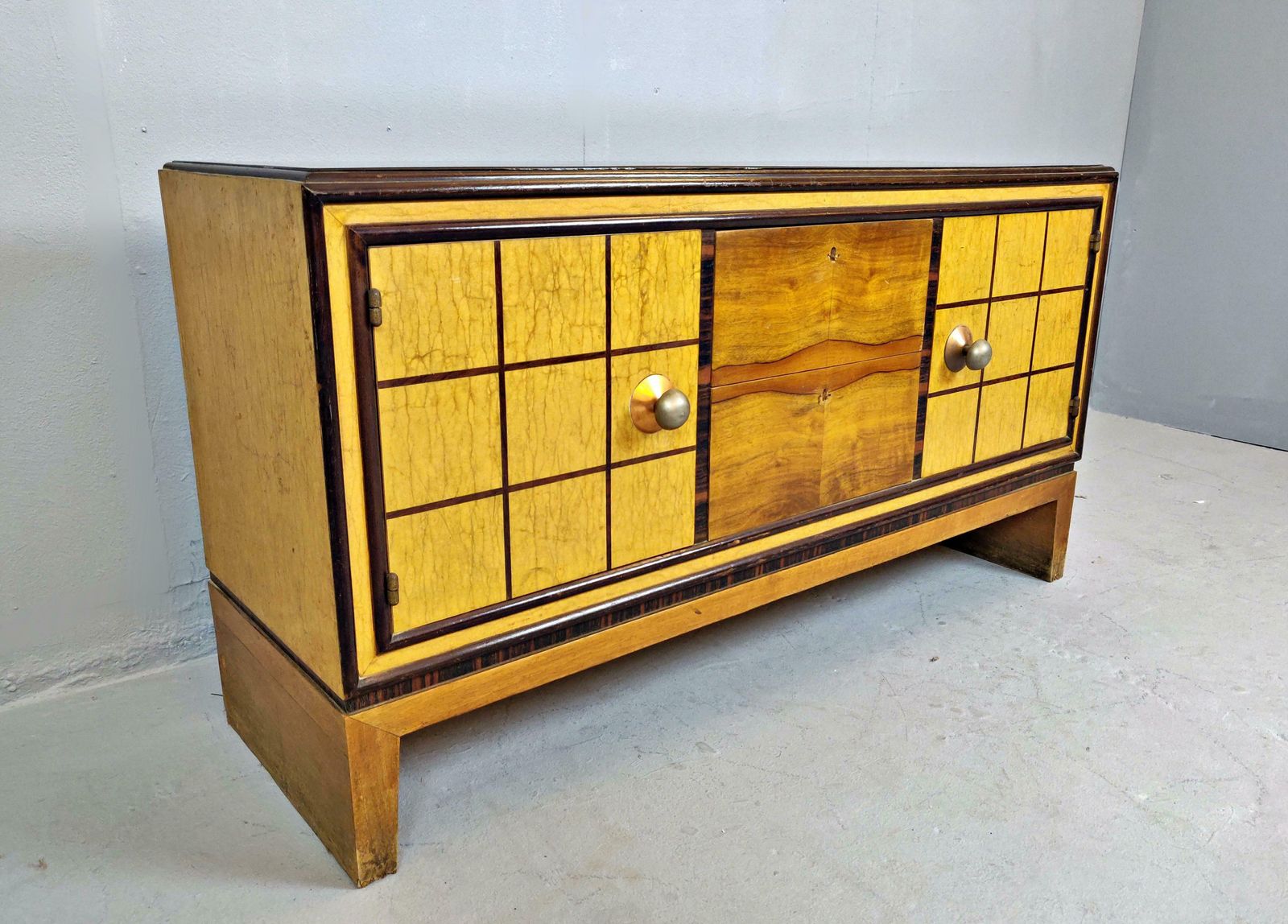 Italian Art Deco Chest Of Drawers With Standing Mirror photo 3184.0