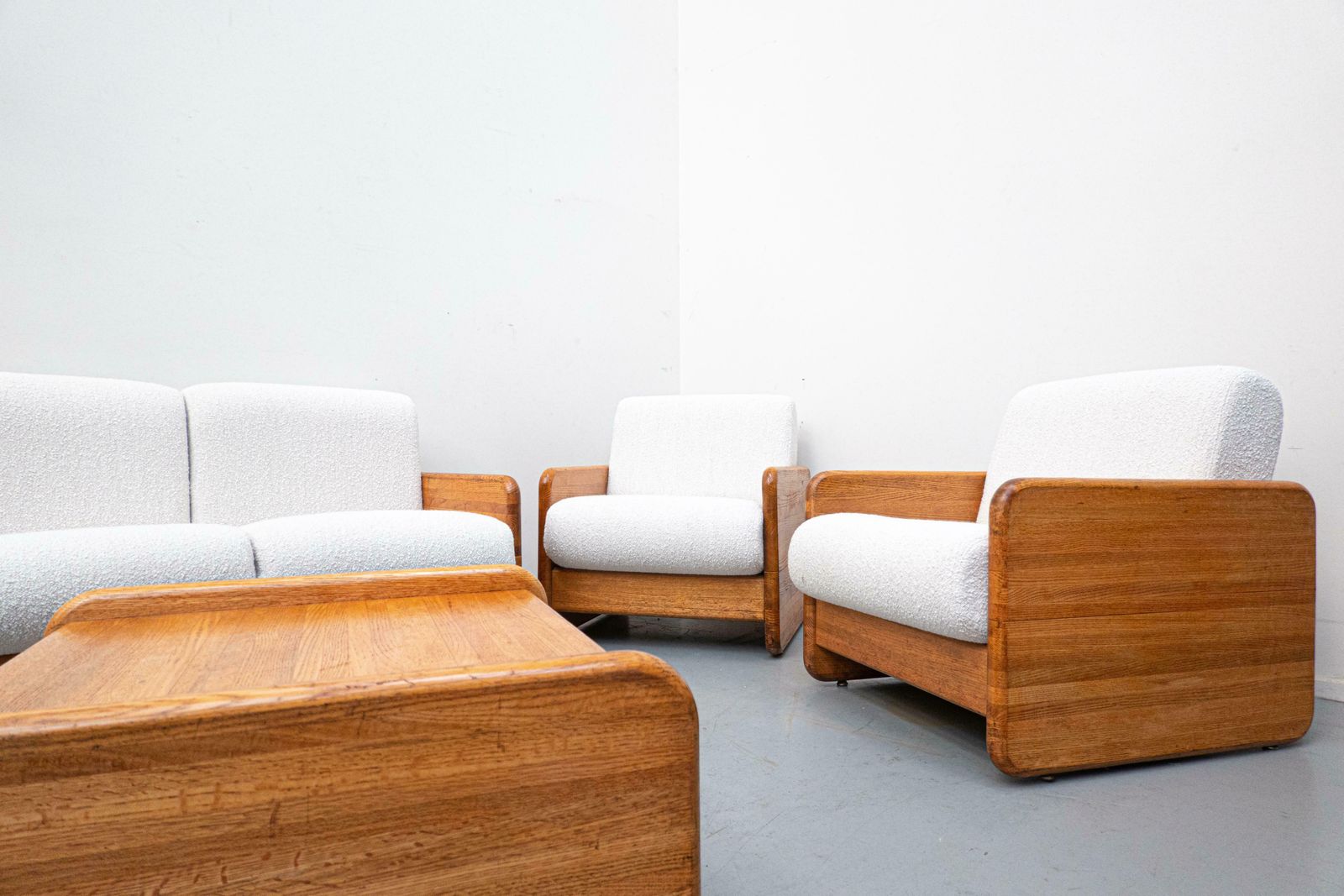 Mid Century Modern Italian Lounge Set, White Boucle And Oak, 1960s photo vinterior