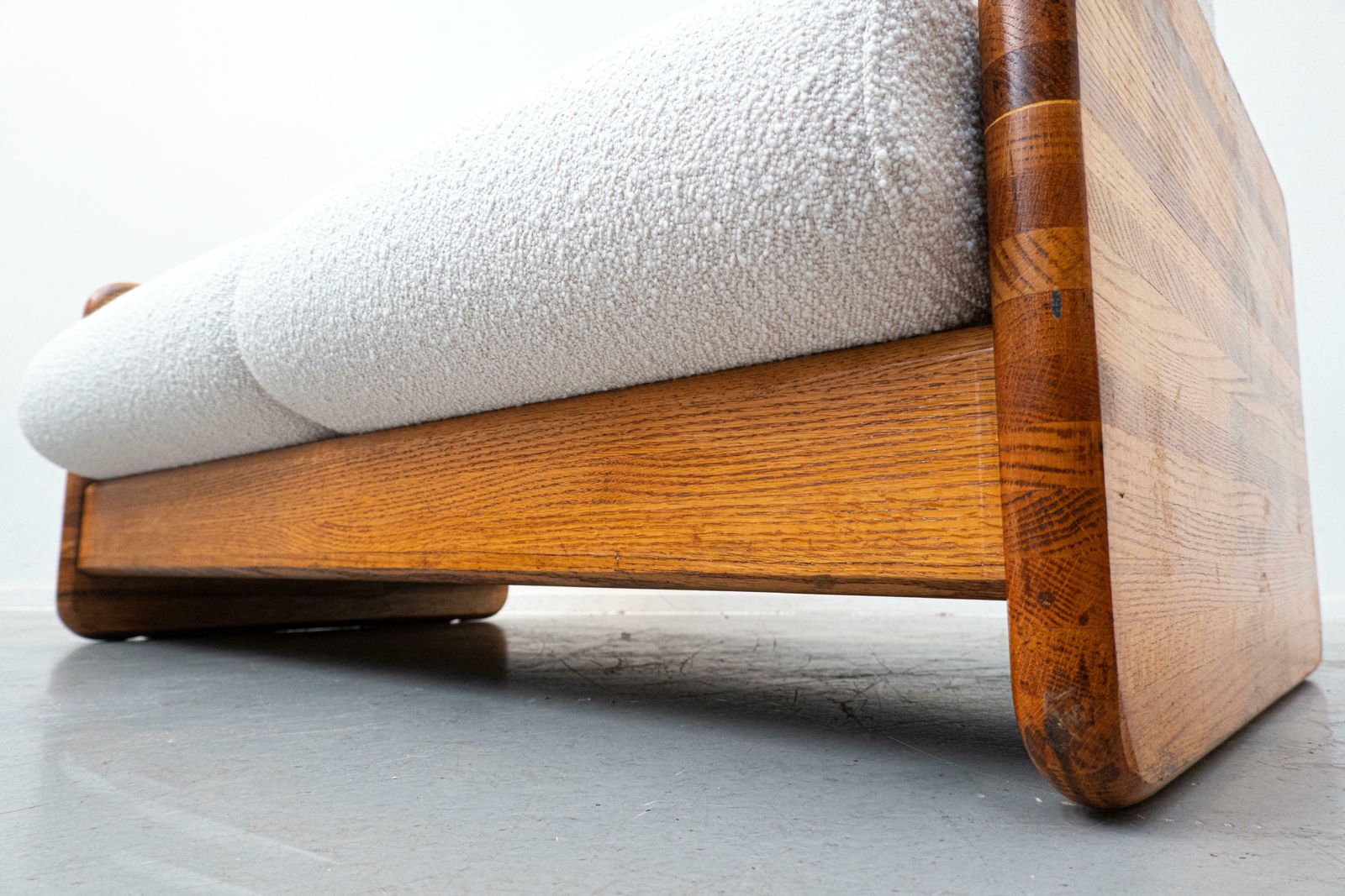 photo furniture Mid Century Modern Italian Lounge Set, White Boucle And Oak, 1960s
