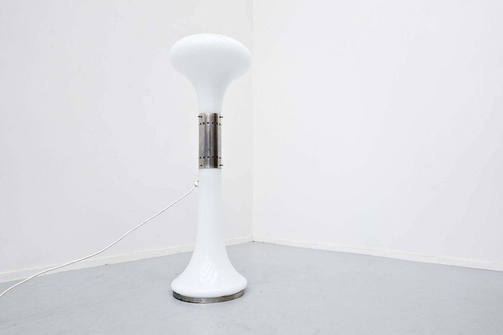 Mid Century Modern Floor Lamp Model ''Soffiato'' By Carlo Nason For Mazzega, 1960s photo 4034.0