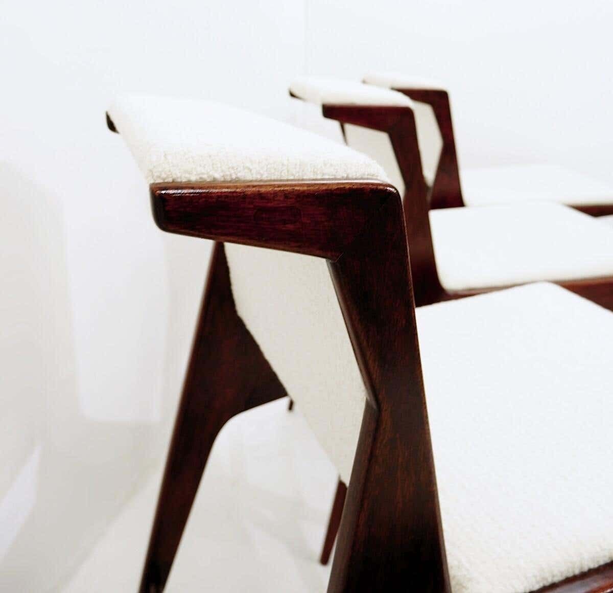 Set Of 4 Mid Century Modern Italian Chairs, Wood And White Fabric, 1960s photo 6687.0