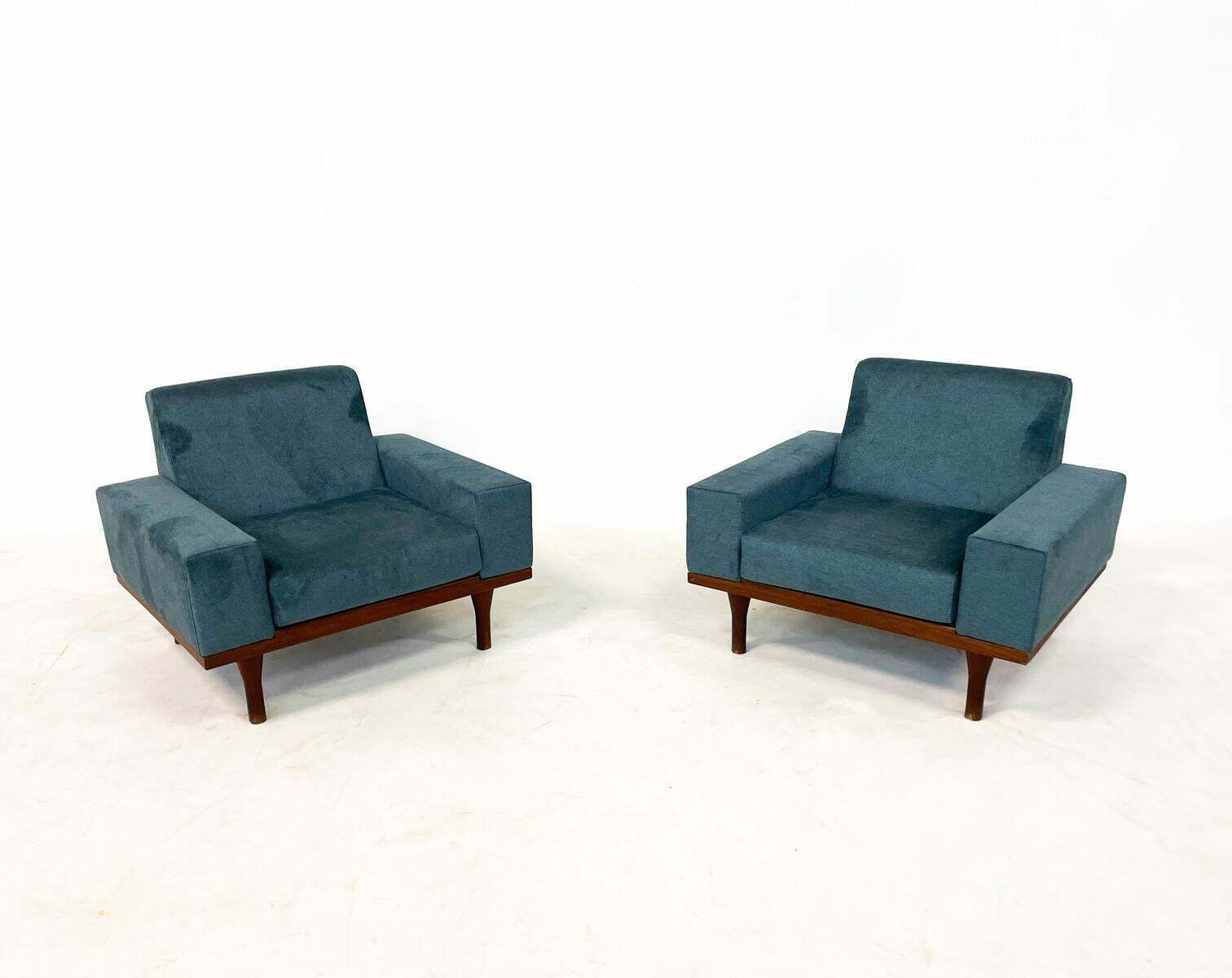Mid Century Modern Pair Of Armchairs Model "Australia" By Illum Wikkelsø photo vinterior