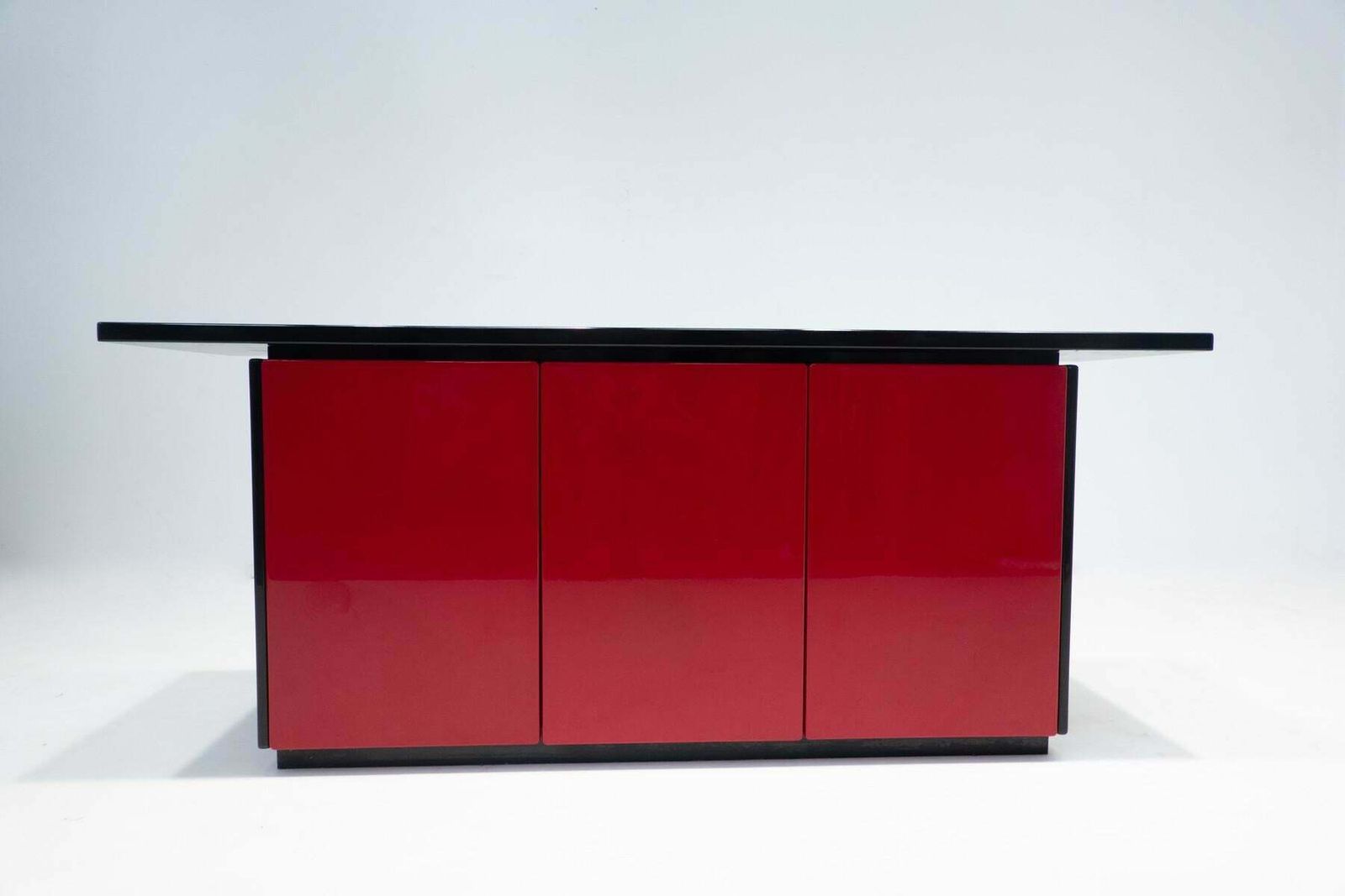 Mid Century Modern Lacquered Sideboard, Red And Black, Italy, 1970s photo 4458.0