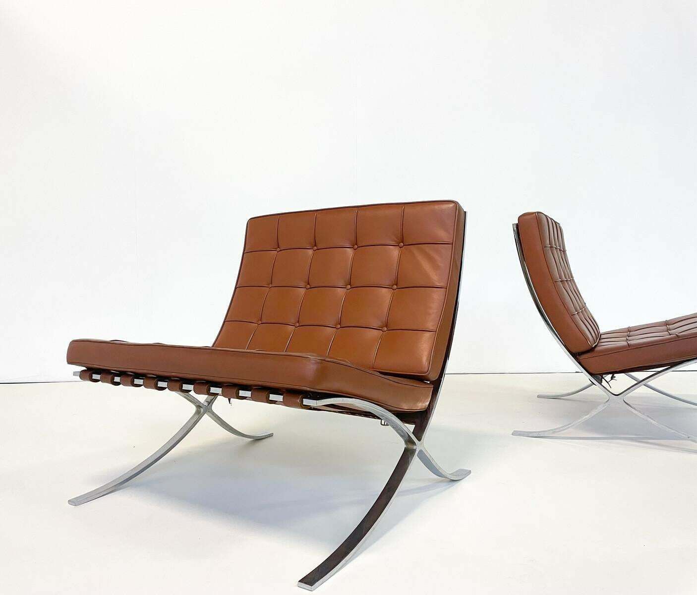 Pair Of Brown Leather Barcelona Chairs By Mies Van Der Rohe For Knoll photo 15100.0