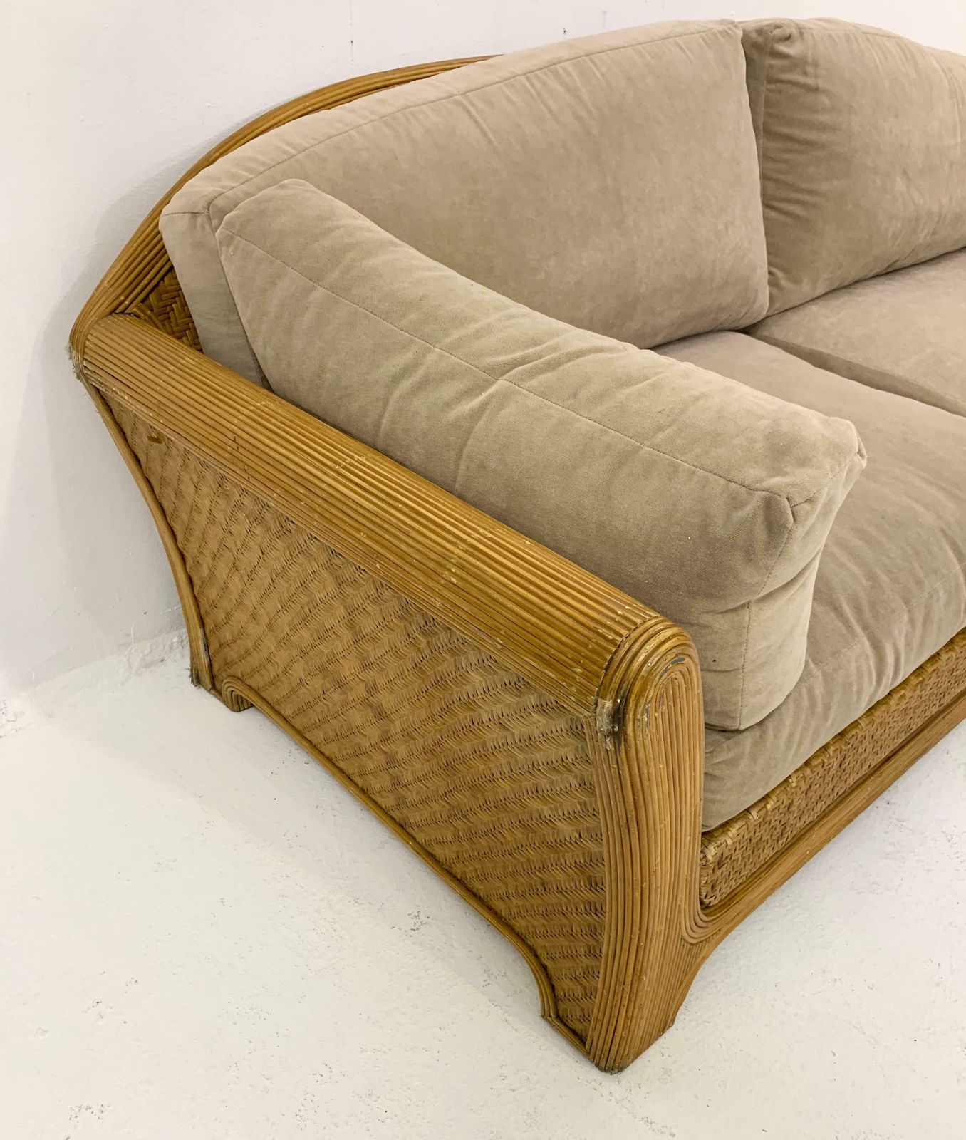 Mid Century Rattan Sofa 1960s, Vintage photo vintage