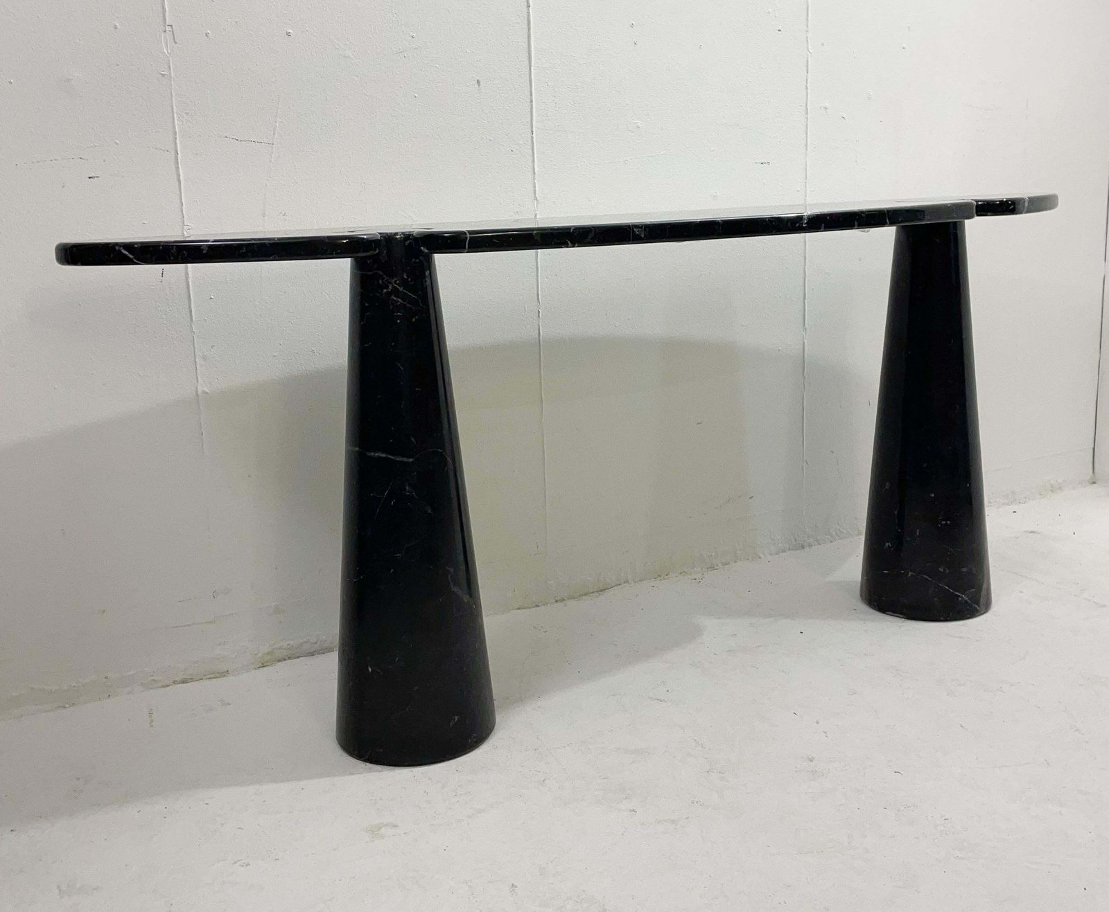 Angelo Mangiarotti "Eros" Black Marble Console In Nero Marquina, 1970s photo Furniture
