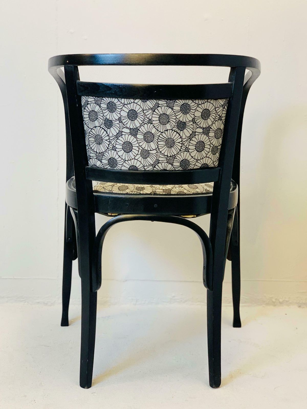 Pair Of Armchairs By Otto Wagner photo 2967.0
