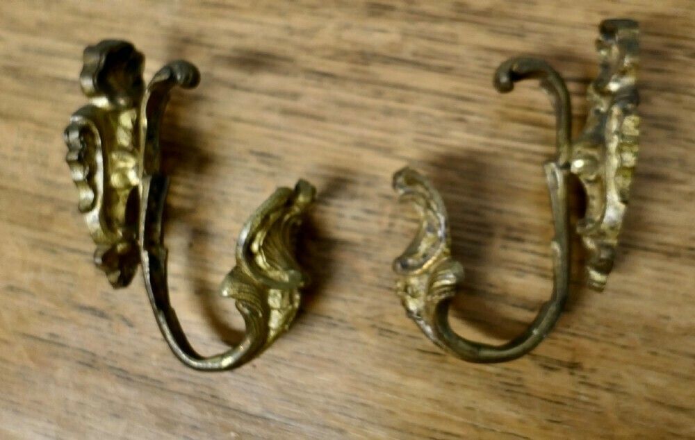 A Pair Of French Rococo Ormolu Curtain Curtain Tie Backs photo vintage
