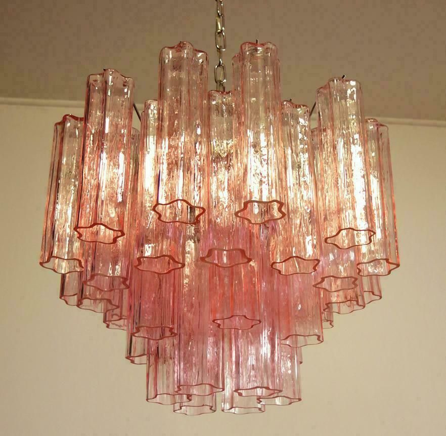 photo furniture Pair Of 36 Tronchi Chandelier Style Toni Zuccheri For Venini, Murano, 1980