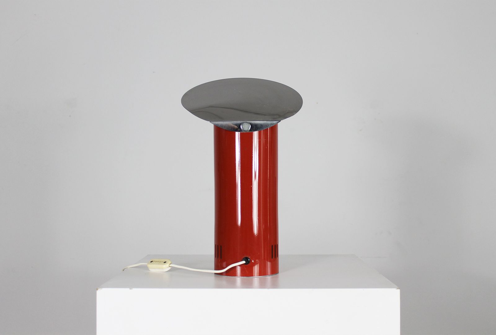 Table Lamp In Red Lacquered Stainless Steel By Studio Set 1970s Italy photo 606.0