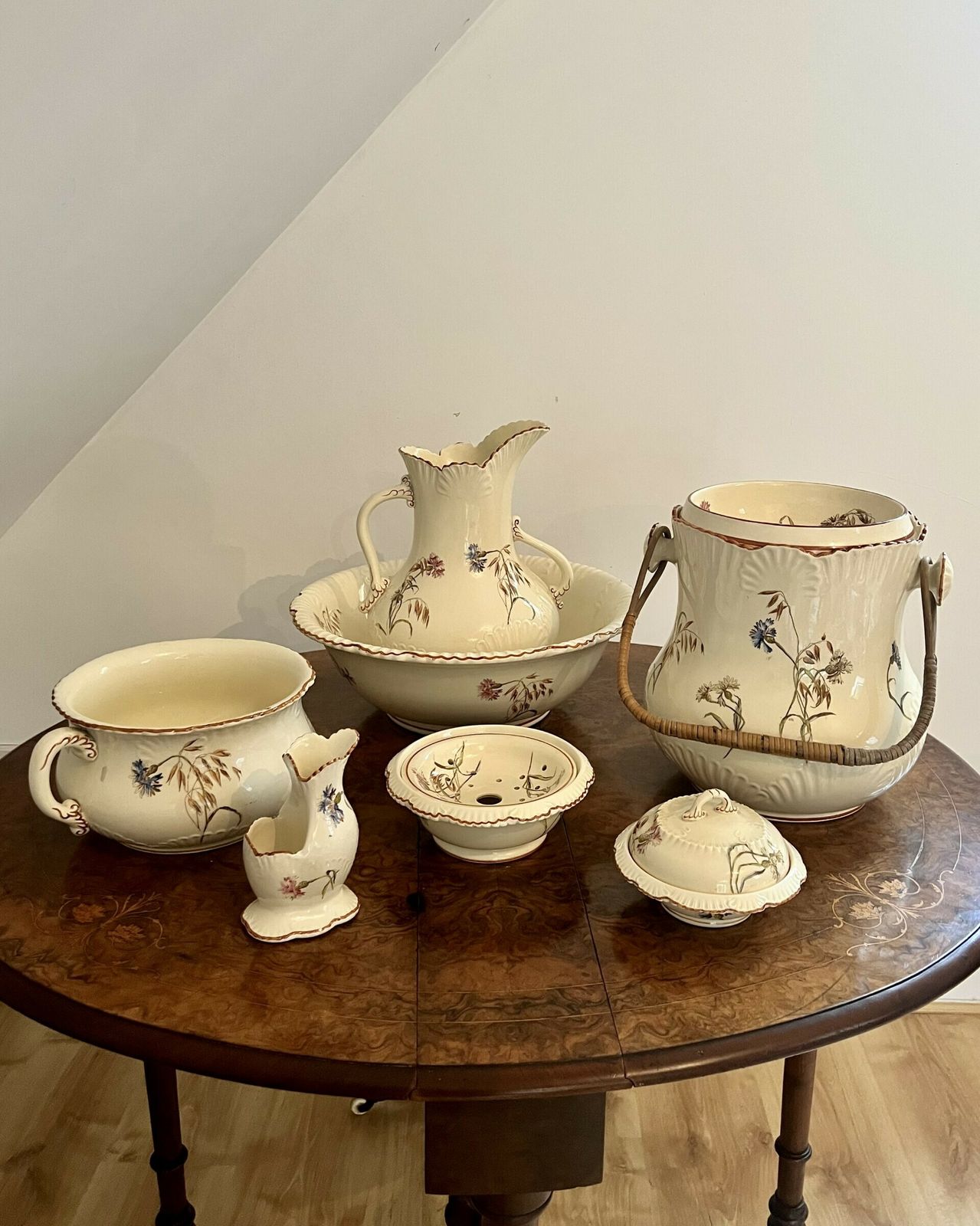 Remarkable Quality Antique Bathroom Set By Mark Jones & Sons