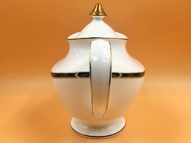 Royal Doulton China Haversham Design 2 Pint Capacity Tea Pot. Hn5236. photo 175.0