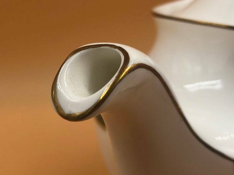 Royal Doulton China Haversham Design 2 Pint Capacity Tea Pot. Hn5236. photo vinterior