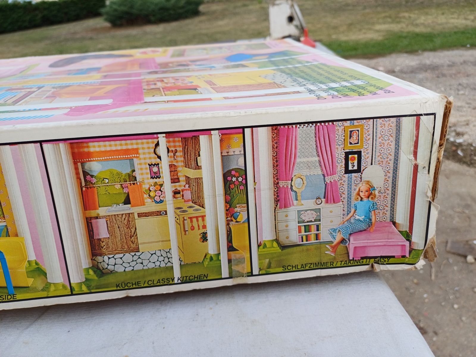 Barbie House Mattel, 1970s, Plastic photo Home Decor