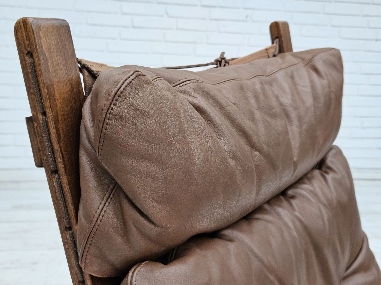 Jaren 1970, Noors Design, "Siesta" Loungestoel Van Ingmar Relling, Leer, Gebogen Hout. photo 890.0
