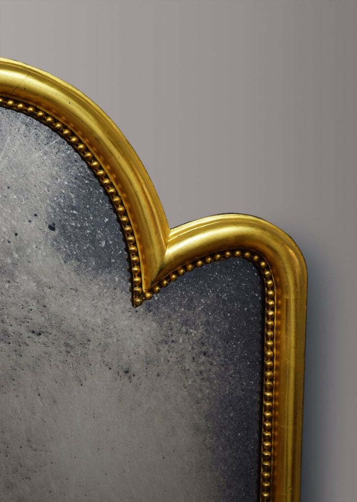 photo furniture Giltwood Gothic Mirror