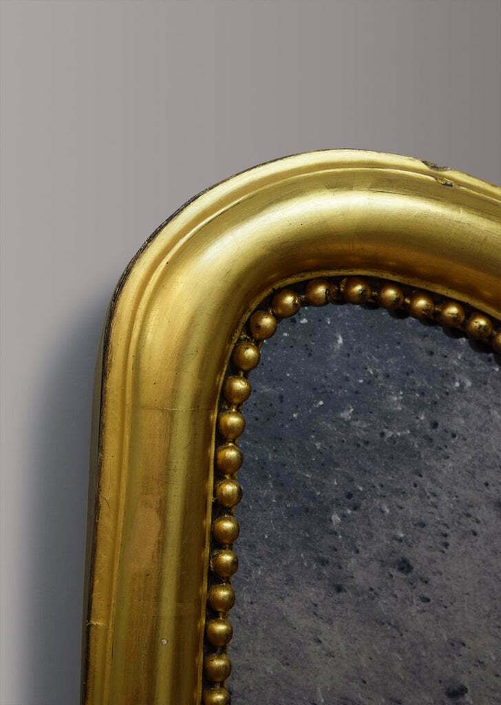 photo vinterior Giltwood Gothic Mirror