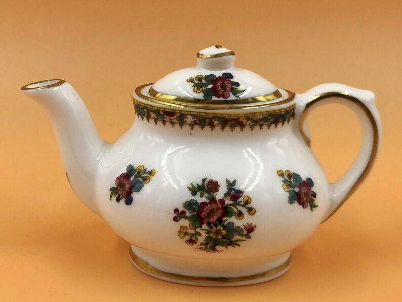 Coalport China Ming Rose Miniature 8 Piece Cabinet Display Tea Set. Teapot, Creamer, Sugar & 1 Trio. photo Home Decor