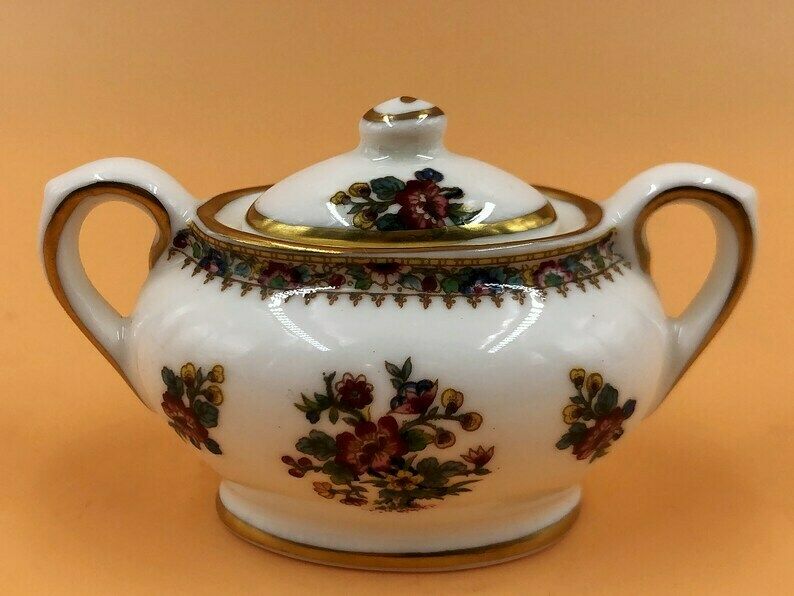 Coalport China Ming Rose Miniature 8 Piece Cabinet Display Tea Set. Teapot, Creamer, Sugar & 1 Trio. photo vinterior